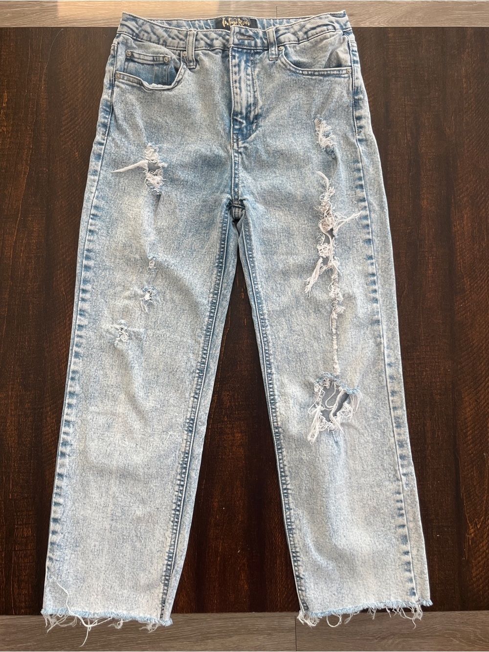 Indigo Rein Distressed Jeans